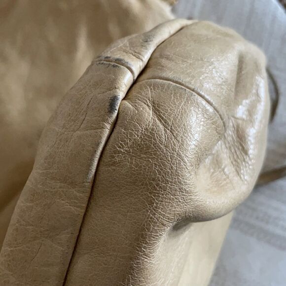 ANNA CORINNA Mid-City Tote Leather Shoulder Bag - Beige/Nude - Picture 4 of 9